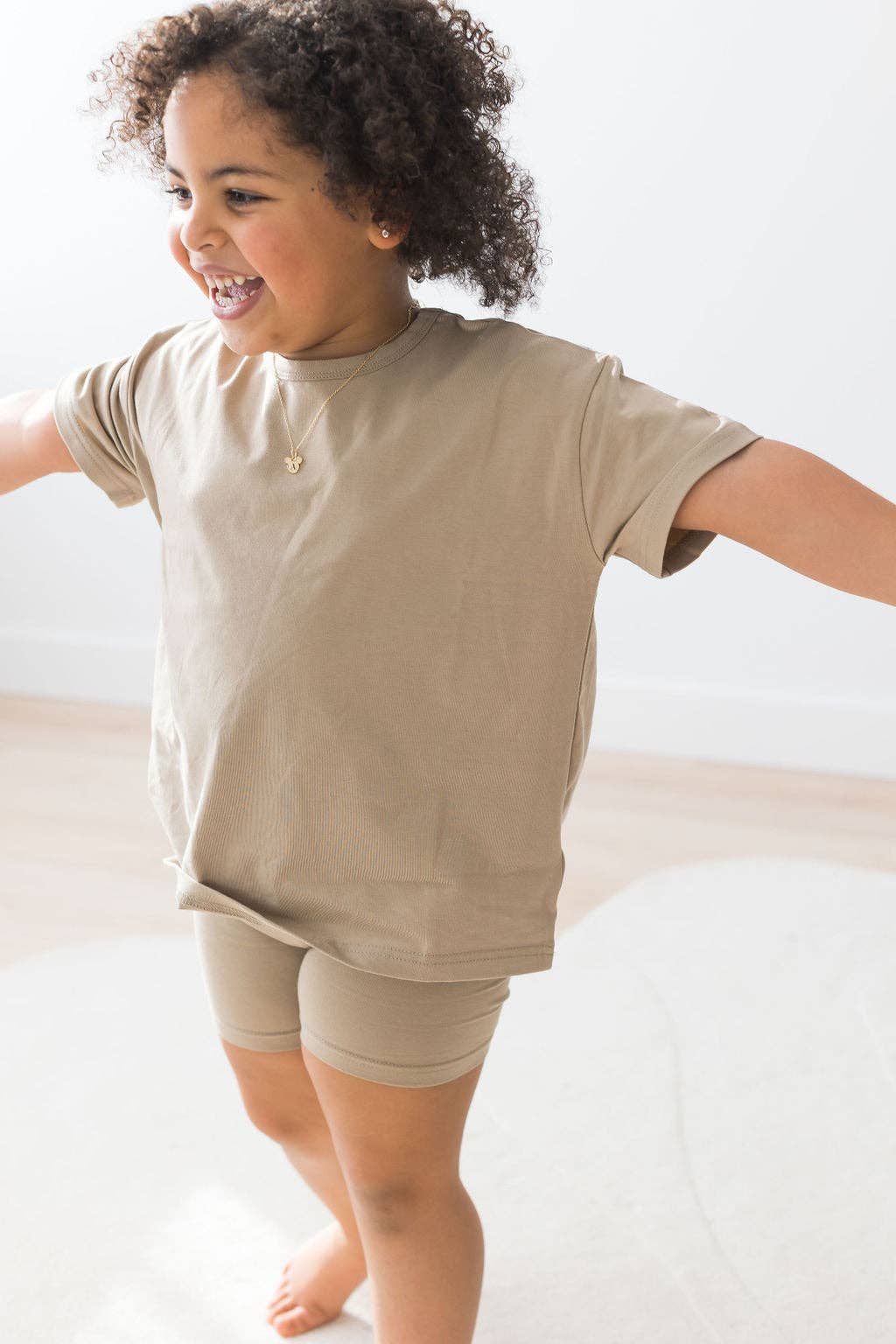 T-Shirt & Short Set | Dune